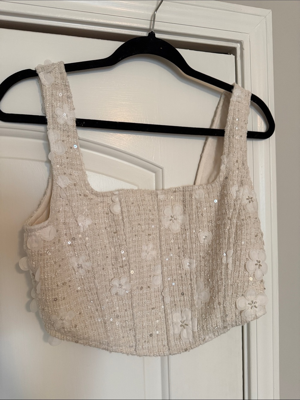 Altar'd State Cream Floral Appliqué Cropped Tank